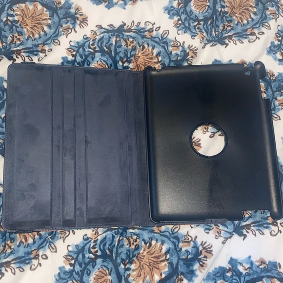 iPad case - Picture 3 of 3